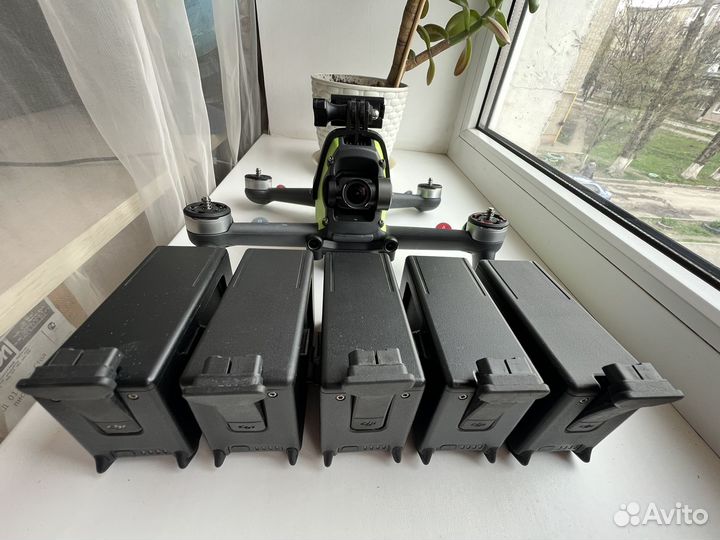 Квадрокоптер dji fpv drone + 5 аккумов + ND