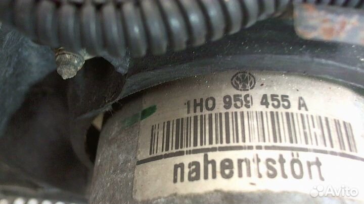 Рамка передняя Volkswagen Golf 3, 1996