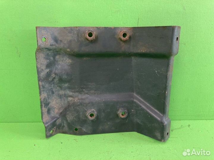 Кронштейн подножки iveco stralis