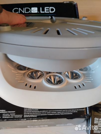 Лампа для маникюра CND Briza