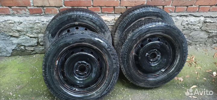 Bridgestone Blizzak Spike-02 185/65 R15 88T