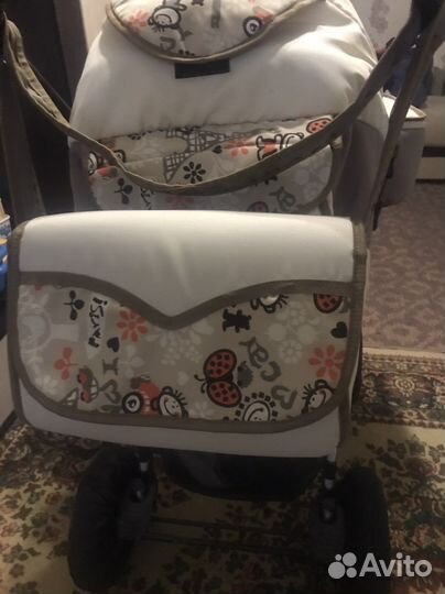 Прогулочная коляска
