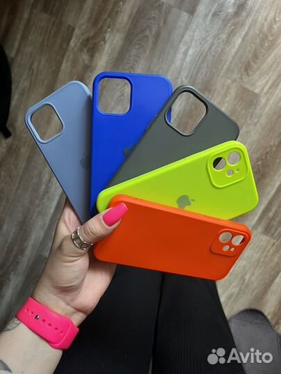 Чехол на iPhone 12