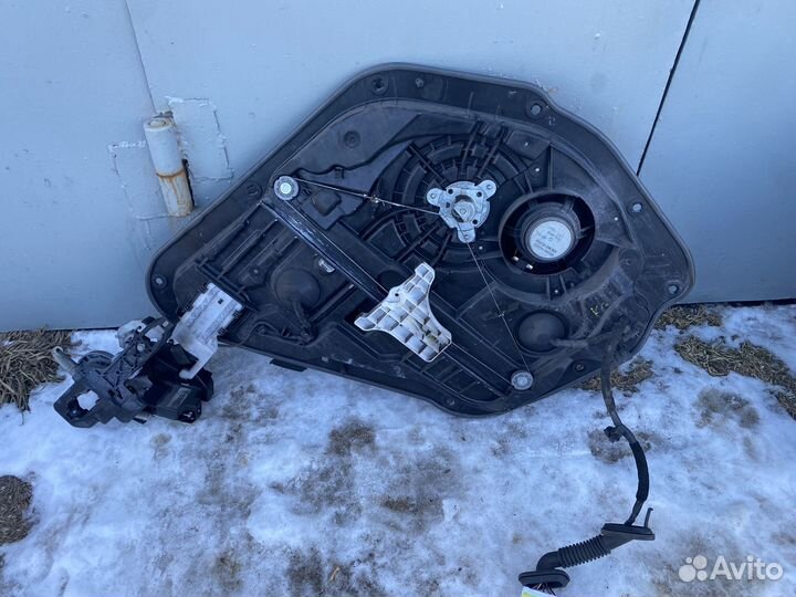 Задняя правая дверь в сборе KIA Ceed JD