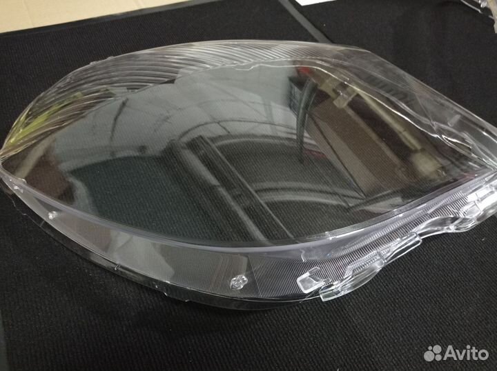 Стекло на фары Mercedes Sprinter W906 /2014-2018