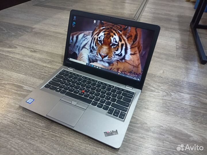 Lenovo Intel i5/8gb/SSD