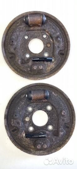 Пежо Боксер Щитки тормозные задние