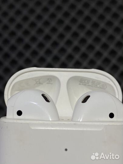 AirPods 2