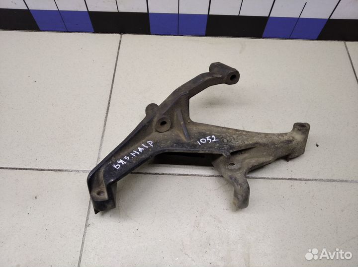 Кронштейн (сопут. товар) Land Cruiser (100) 1998-2