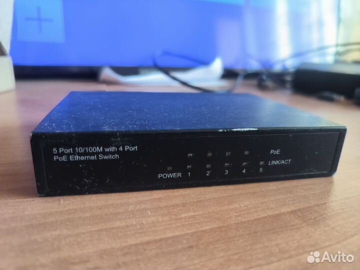 POE Свитч Multico ew-p524-at