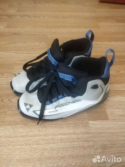 Лыжные ботинки fischer
