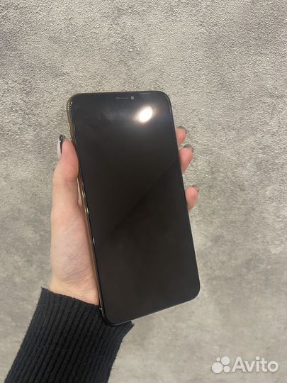 Телефон iPhone xs max