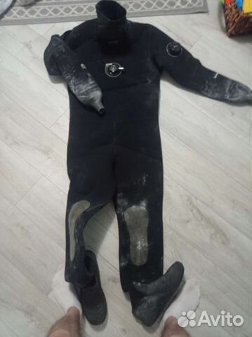 Костюм для дайвинга