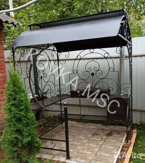 Беседка с мангалом