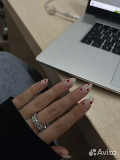 Мастер маникюра педикюра