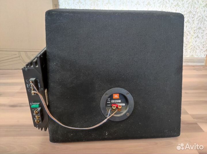 Саб сабвуфер jbl 1000 w и усилитель на 300 w