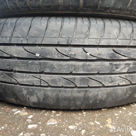 Bridgestone Dueler H/T 215/65 R16