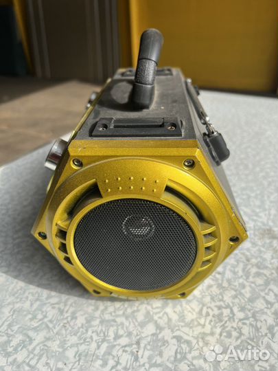 Портативная колонка