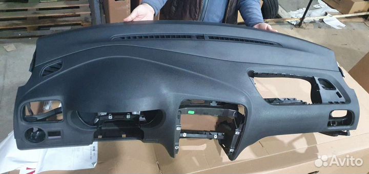 Панель приборов, торпеда, polо