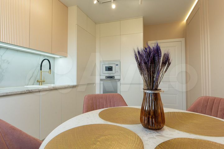 2-к. квартира, 65 м², 8/9 эт.