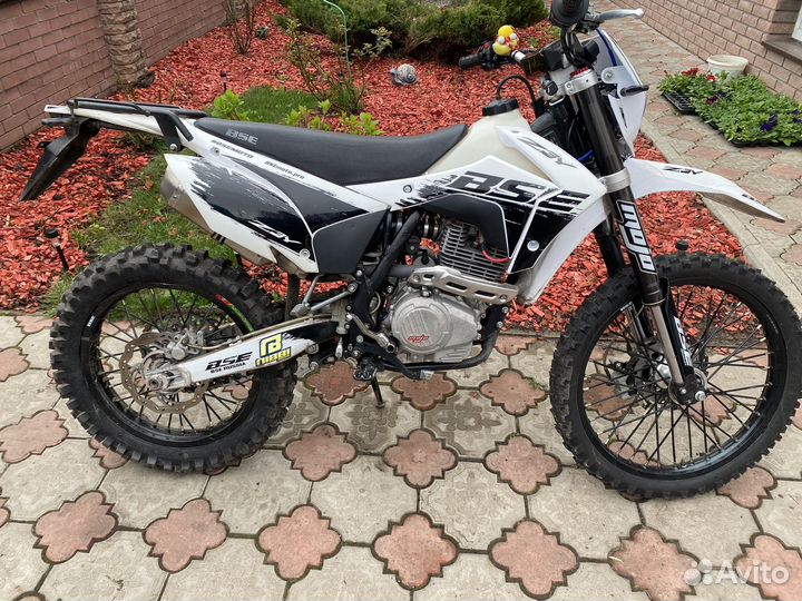 Bse z3Y