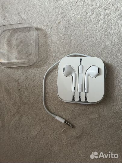 Наушники проводные