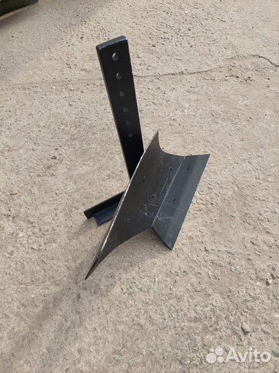 Плуг универсальный для мотоблоков