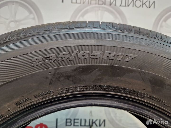 Nexen Roadian GTX 235/65 R17