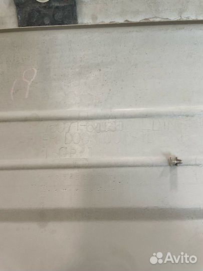 Молдинг двери передней правой Land Cruiser 100