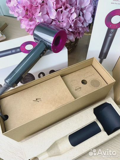 Фен Dyson Supersonic HD08