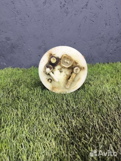 Насос топливный Mitsubishi Lancer 9