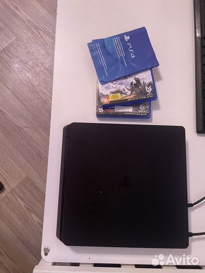 Sony playstation 4slim