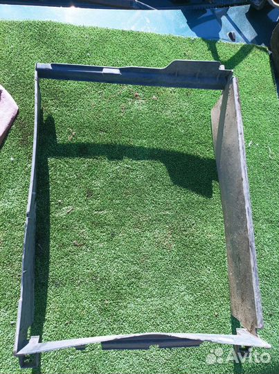 Кожух вентилятора Renault Logan 2 1.6 K7M812