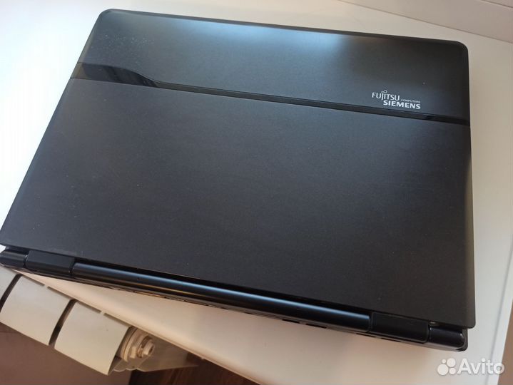 Ноутбук fujitsu siemens Amilo Pi 2540