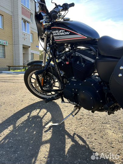 Harley-Davidson Sportster 883R