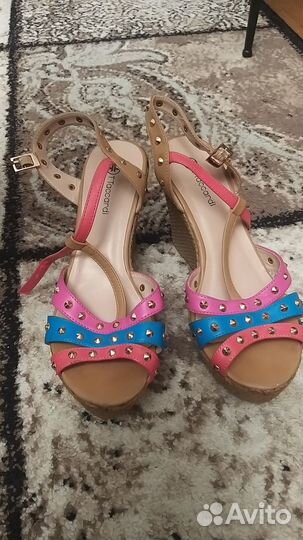 Босоножки женские 38 размер