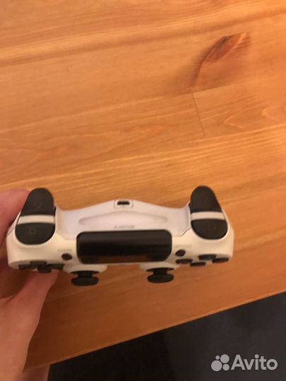 Джостик Sony PS4 в идеальном состоянии