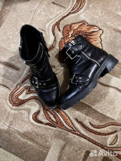 Ботинки женские 38 размера