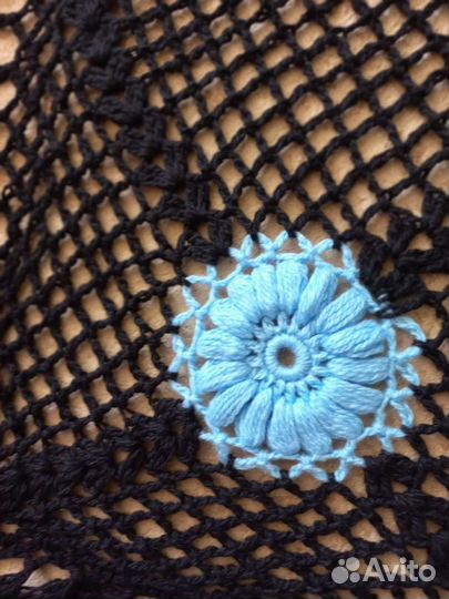 Шаль,2,3м на1,3м,кисти