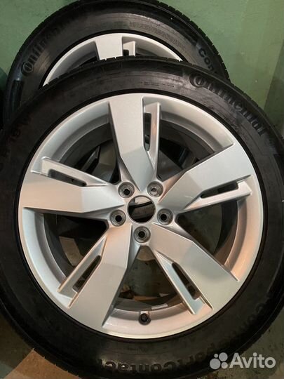 Комплект колес в сборе r19 Audi летние