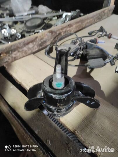 Подушка двигателя Киа Рио 4