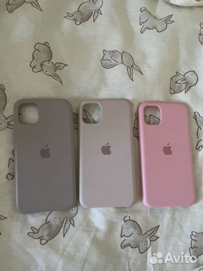 Чехлы на iPhone 11