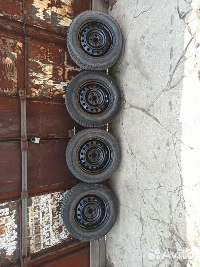 R15 Accelera Epsilon 205/60, PCD 4x100 DIA 42