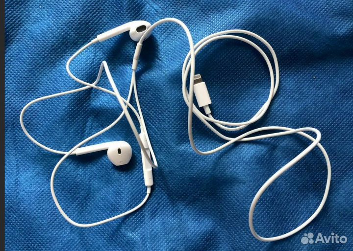 Проводные наушники Lighting EarPods