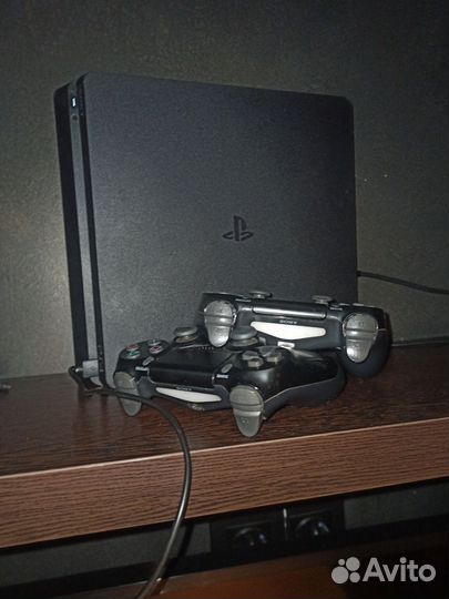 Sony PS4 slim 1tb