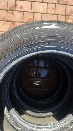 Yokohama BluEarth RV-02 205/60 R16