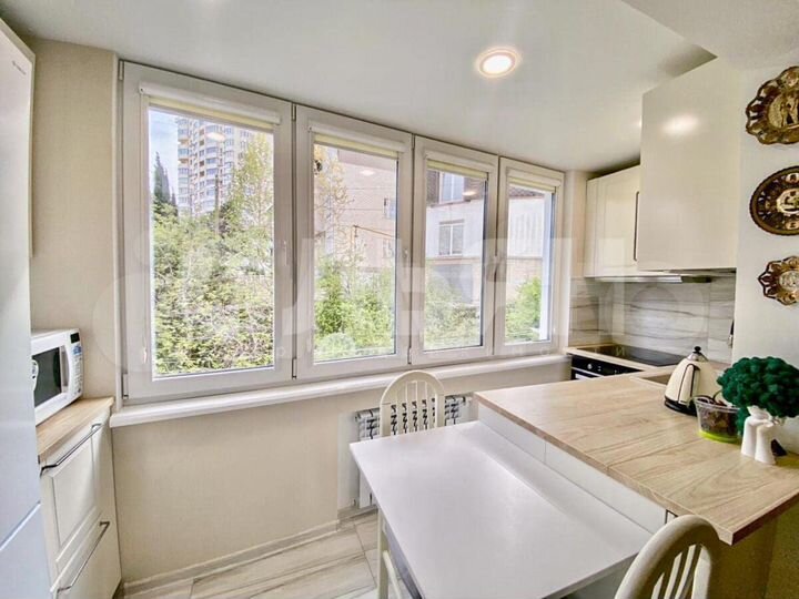 1-к. квартира, 37 м², 2/5 эт.