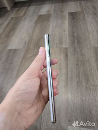 Samsung Galaxy S10+, 8/128 ГБ