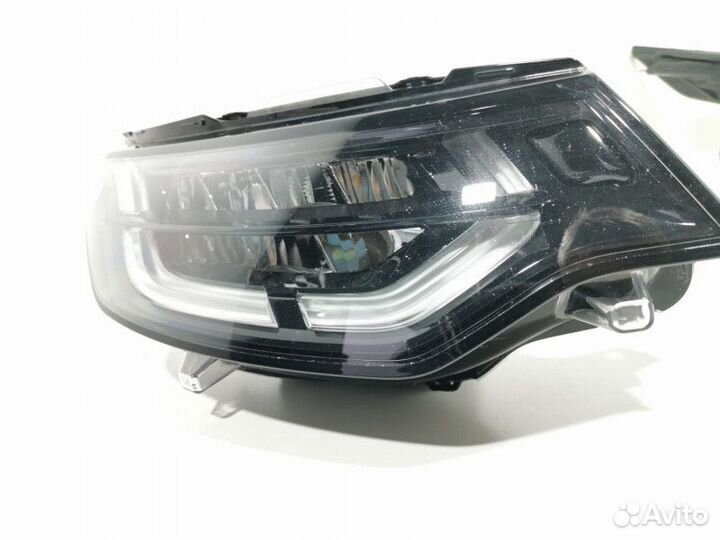 Фара правая Land Rover Discovery 5 2020