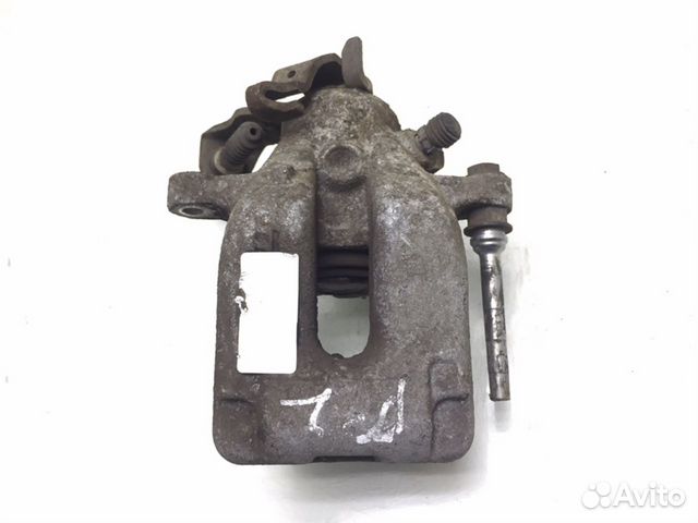 Суппорт задний правый Peugeot 308 T7 1.6 HDI 2009